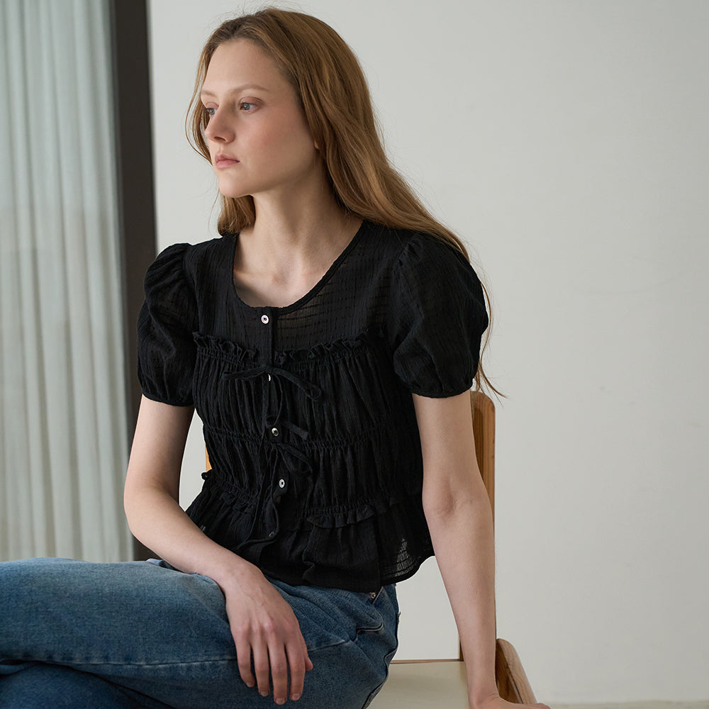 DEHEVE Ribbon Smocked Blouse [Black]