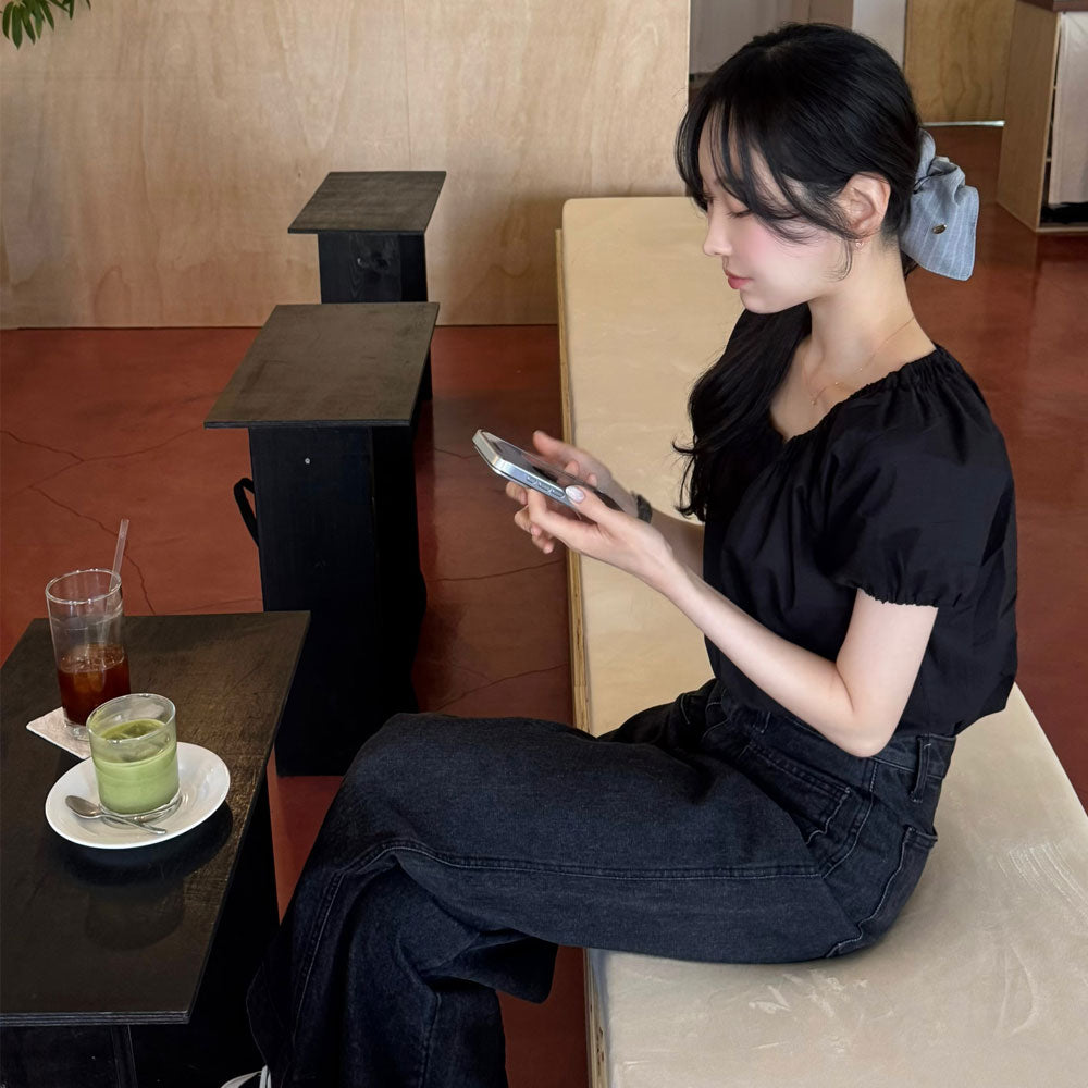 juliapepe Amy Shirring Puff Blouse (Black)