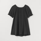 CELITAILS SCOOP NECK SHIRRING T-SHIRT_CHARCOAL