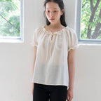 SO IR RUFFLE HEM SHIRRING BLOUSE - IVORY