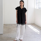 SO IR RUFFLE ONE PIECE BLOUSE - BLACK