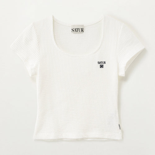 SATUR (W) Square neck crinkle short sleeve t-shirt white