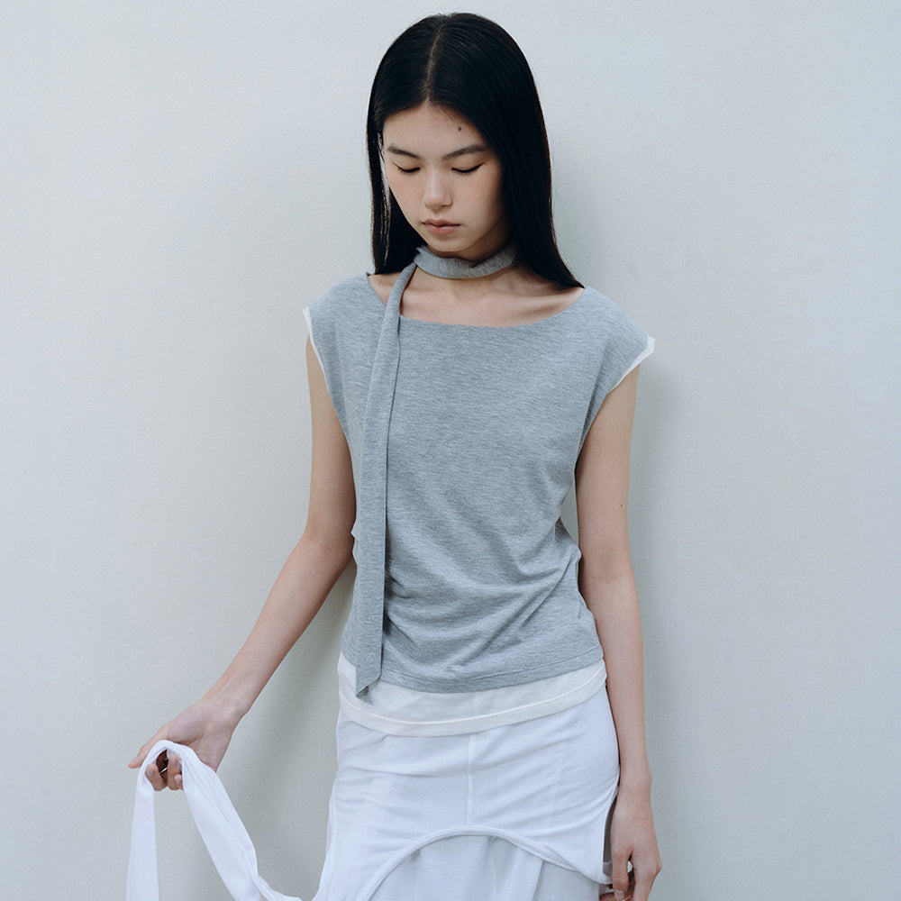 CACELE LAYERED NECK STRAP T-SHIRT, MELANGE GRAY
