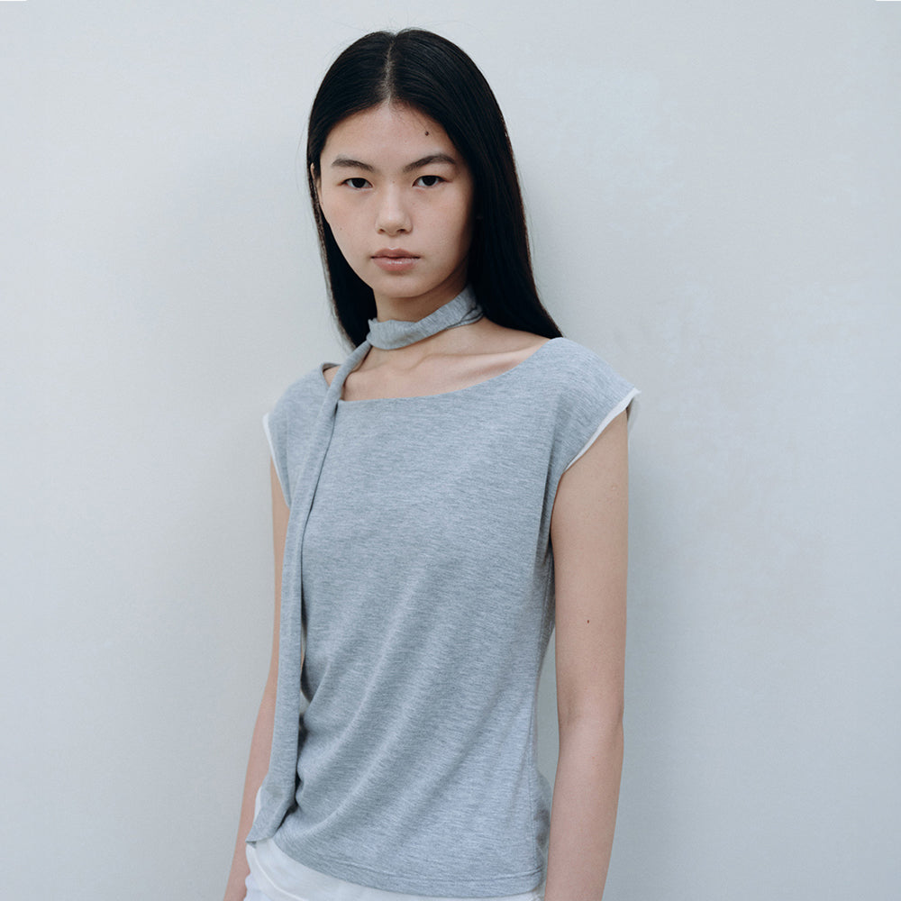CACELE LAYERED NECK STRAP T-SHIRT, MELANGE GRAY