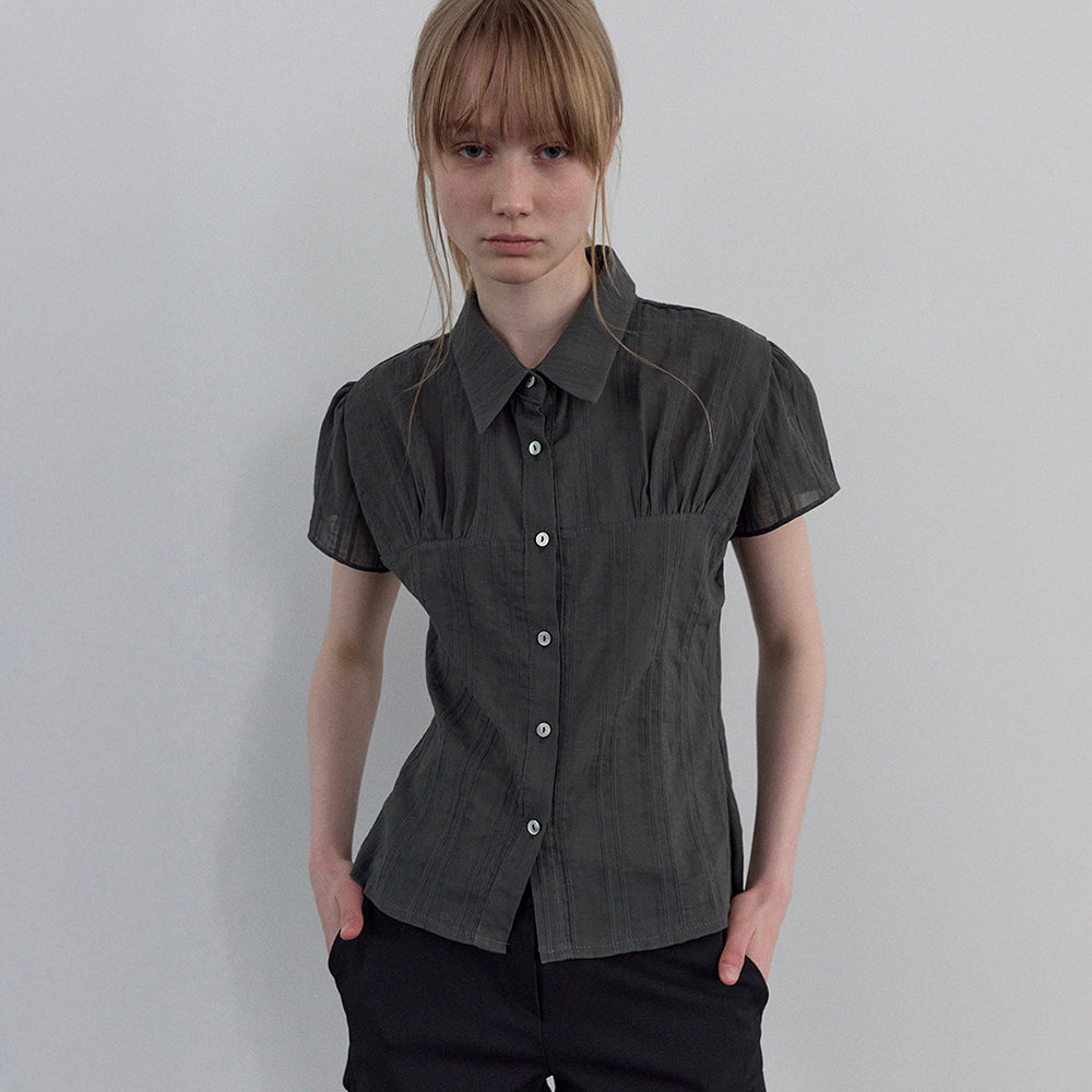 UUNE SCENE [3rd reorder]Sheer Cap Sleeve Shirt_Charcoal