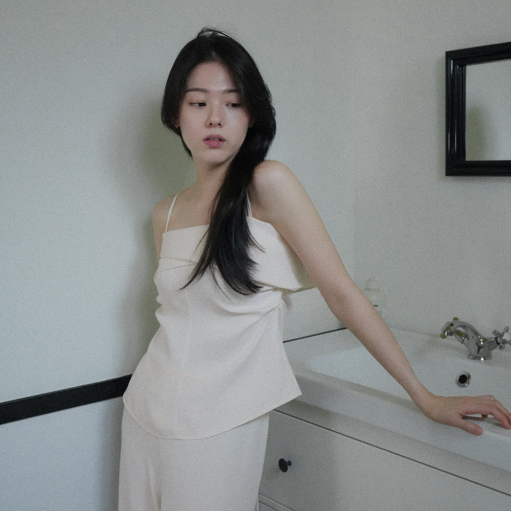 NouArté Belle set-up sleeveless blouse (ivory)