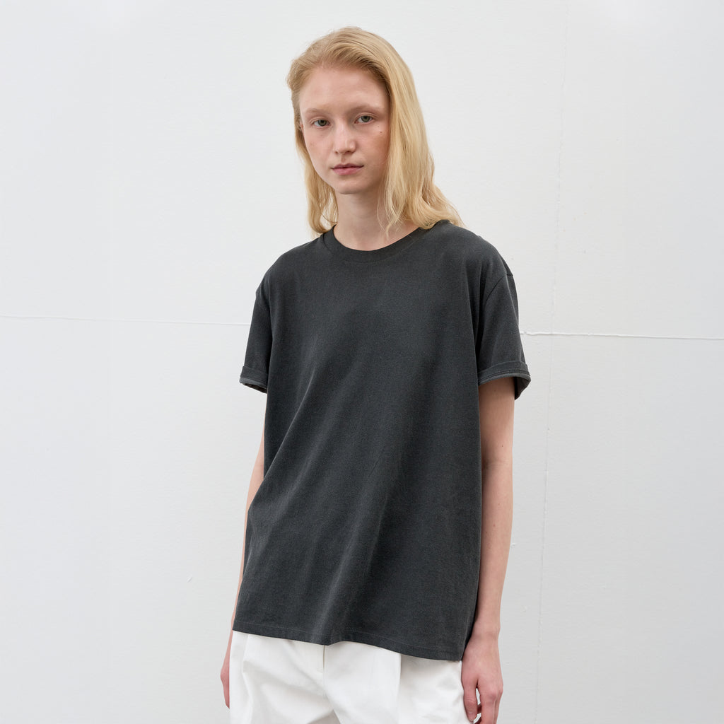 Alte Pigment Basic Tee _ Washed Charcoal