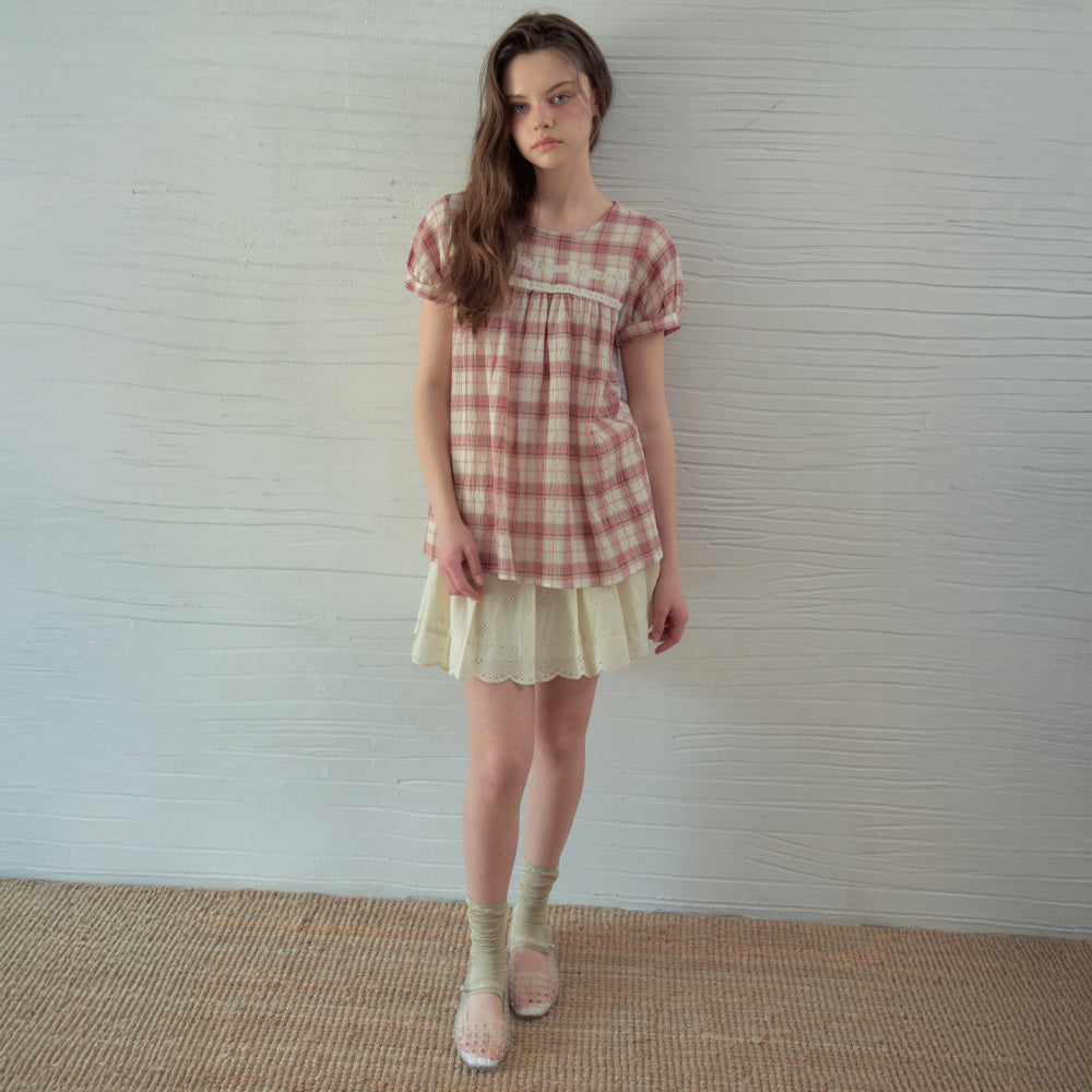 OURNOSTALGIA Avel Lace Check Blouse_Red(OB6BL12)