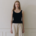 peces Foundation sleeveless (Black)