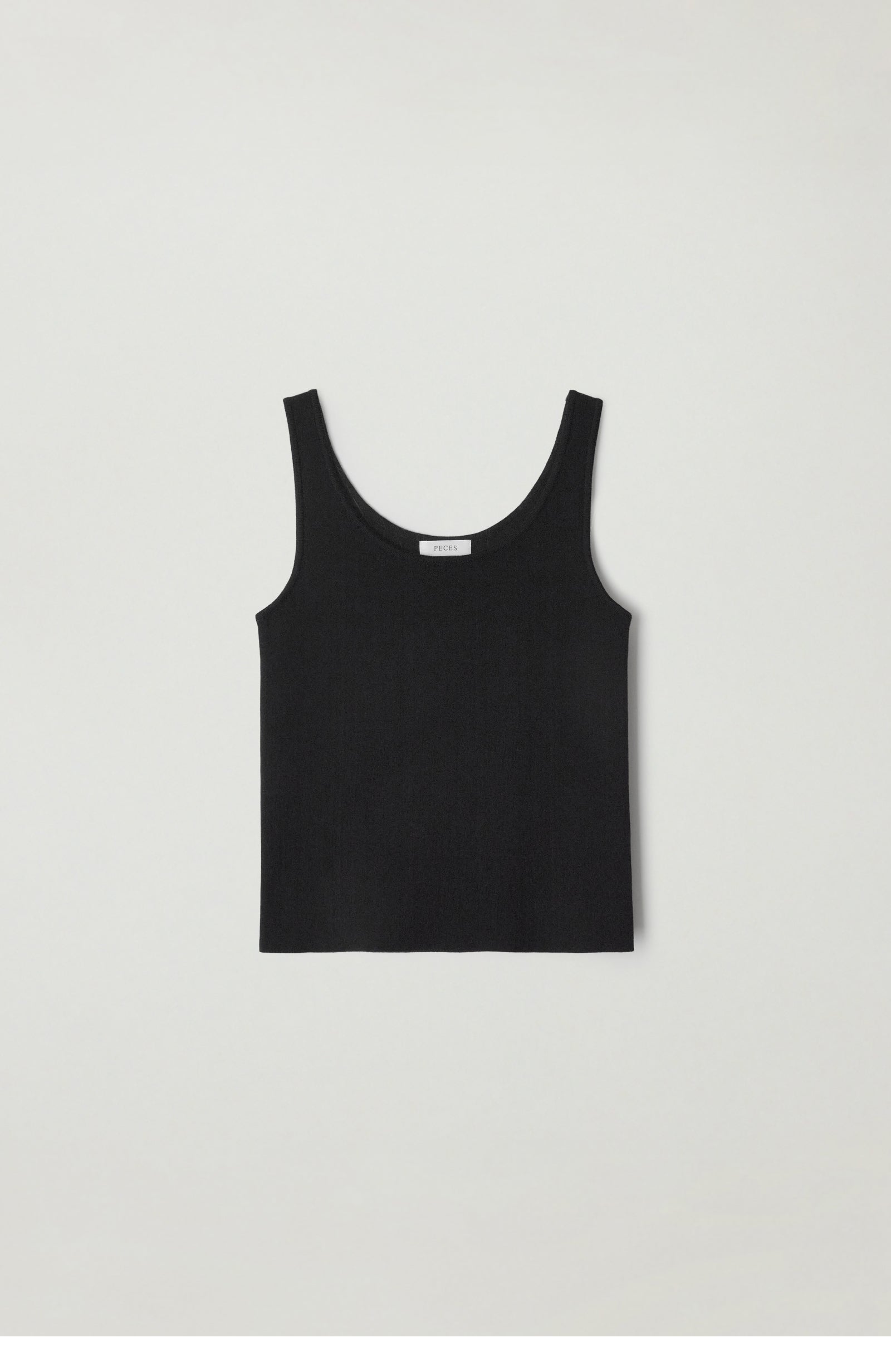 peces Foundation sleeveless (Black)