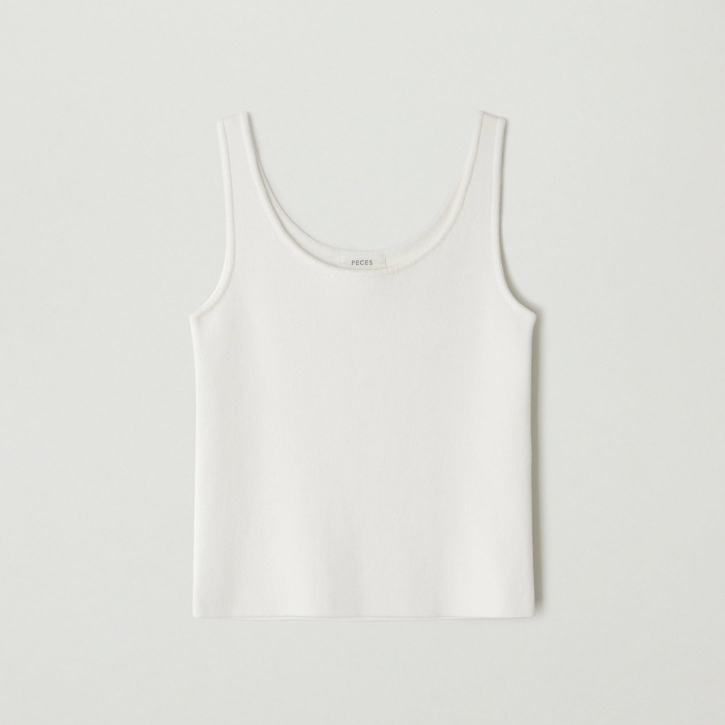 peces Foundation sleeveless (White)