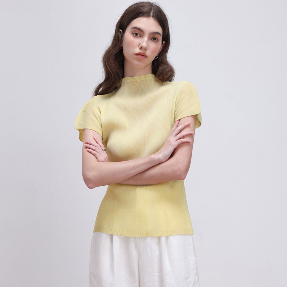 PLEATSMOOD Lao pleated half-neck top_yellow