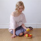 B.COMELY todah one-shoulder t-shirt_baby pink