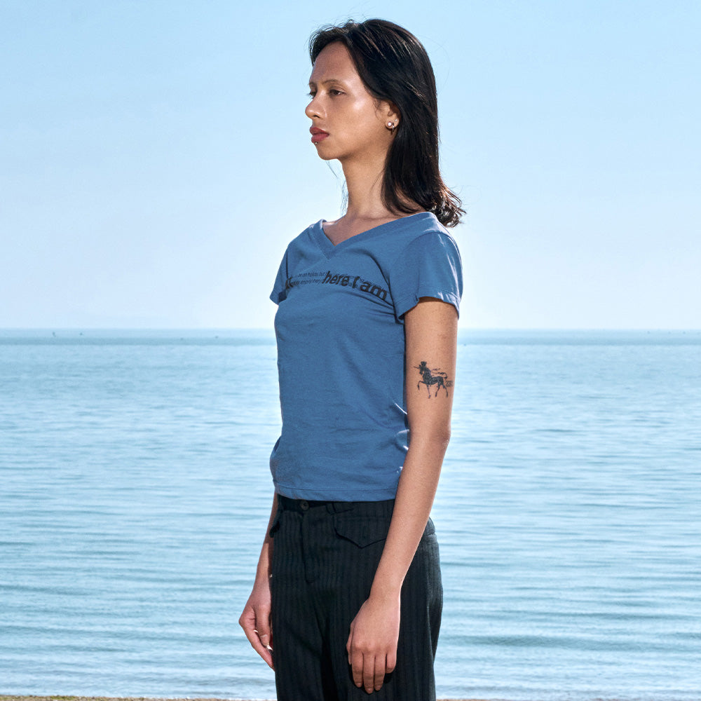 ODLYWORKSHOP Deep Back V Tee, Cove