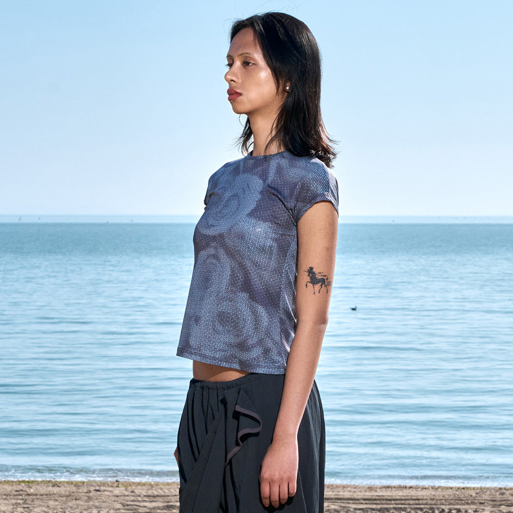 ODLYWORKSHOP Rose Haze Tee, Basalt