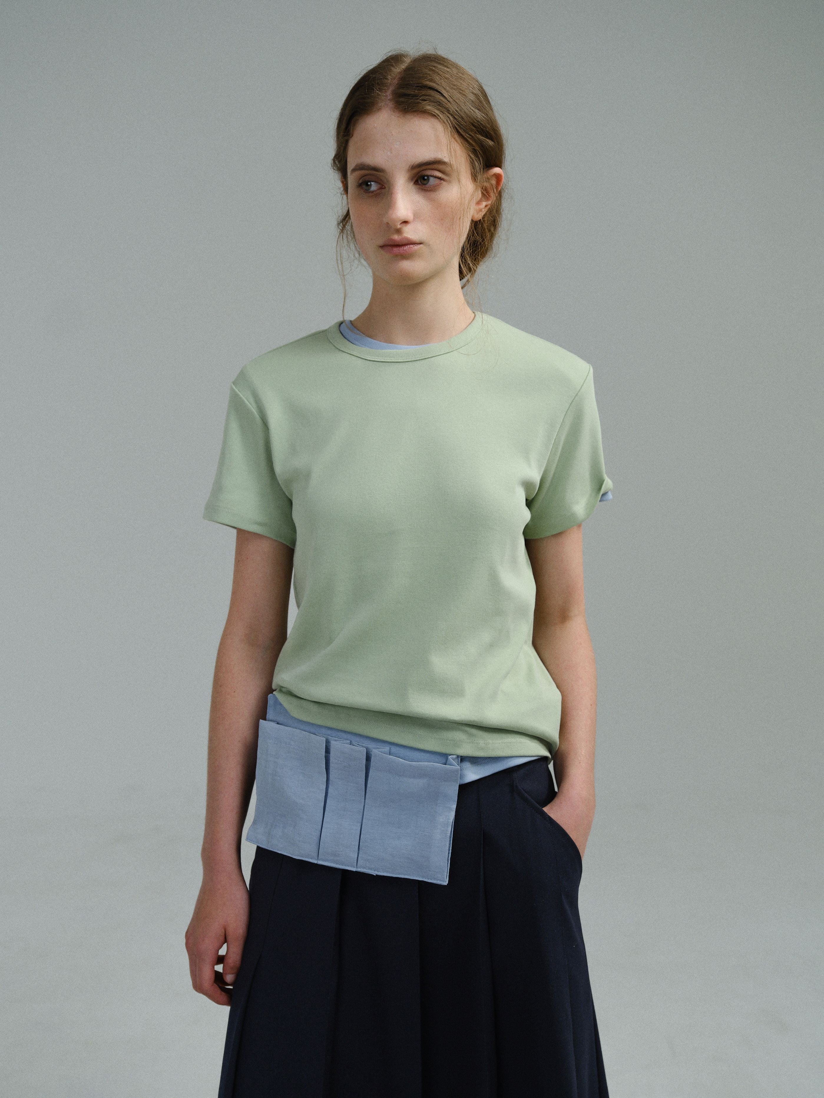AUBOUR core t-shirt (sage green)