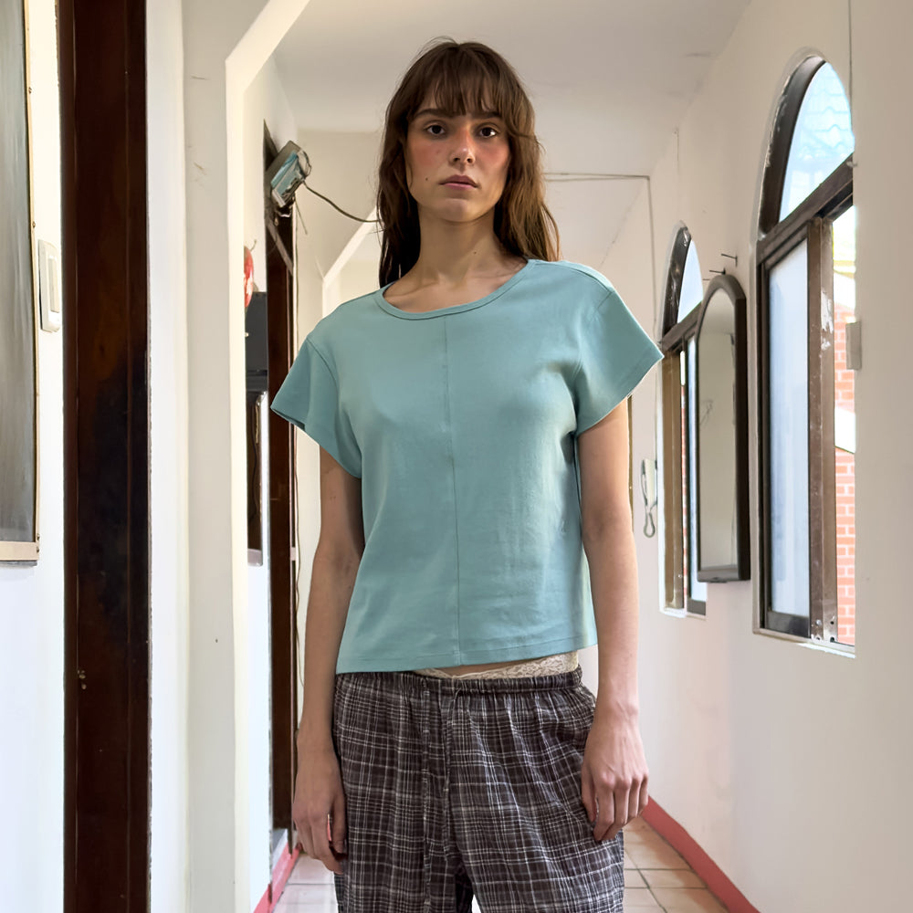 DIAGONAL BACK CUT OUT TEE (mint)