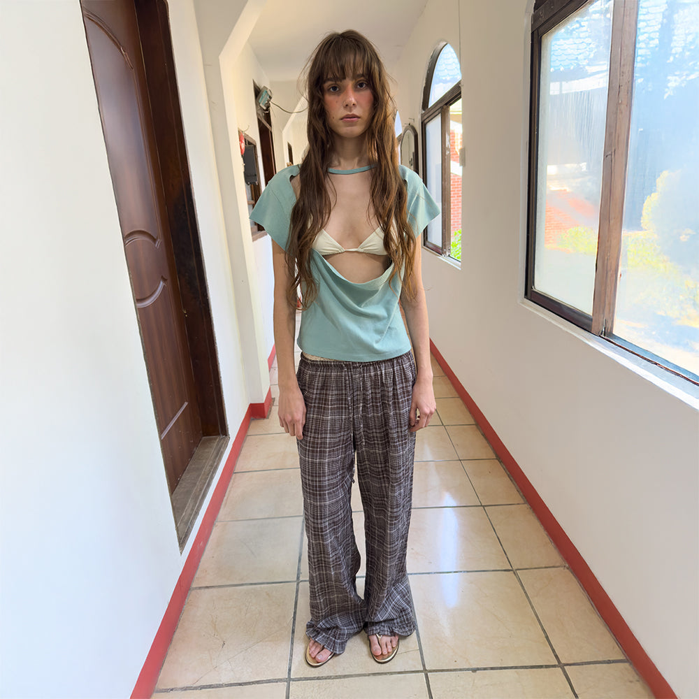 DIAGONAL BACK CUT OUT TEE (mint)