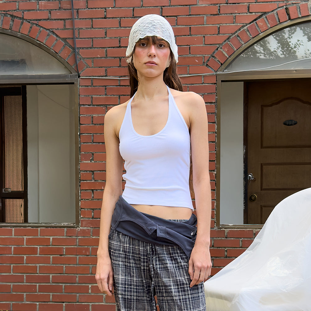 DIAGONAL [2nd] HOLE HALTER NECK TOP (white)