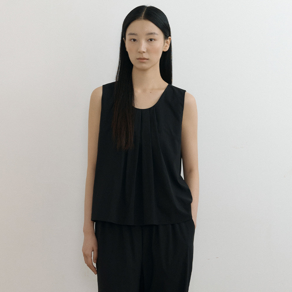 LINGSEOUL rayon tucked sleeveless top-black
