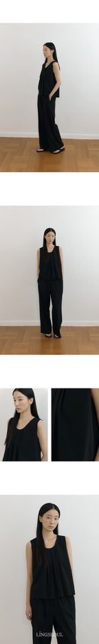 LINGSEOUL rayon tucked sleeveless top-black