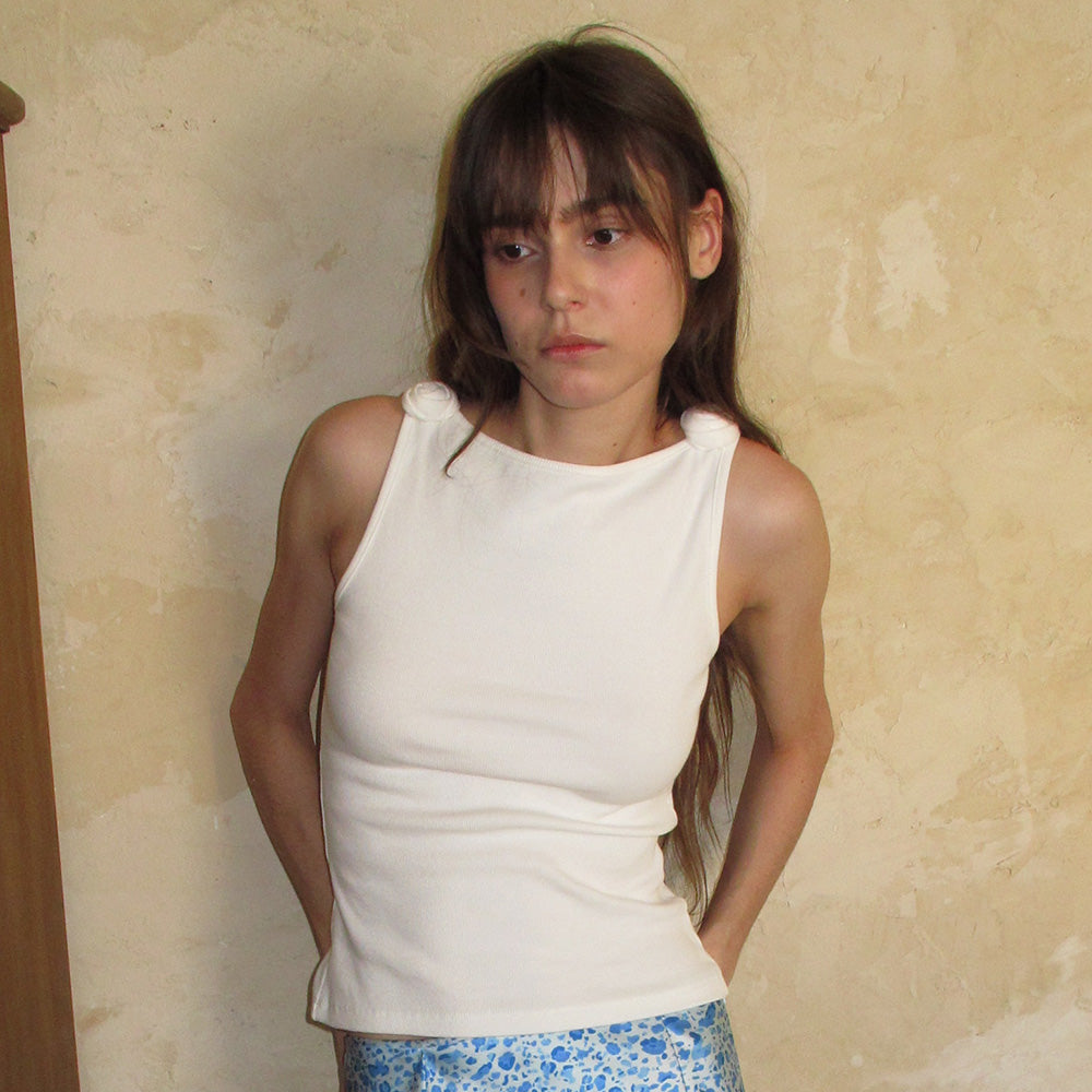 CENTAUR.KR MINI ROSI SLEEVELESS TOP_WHITE