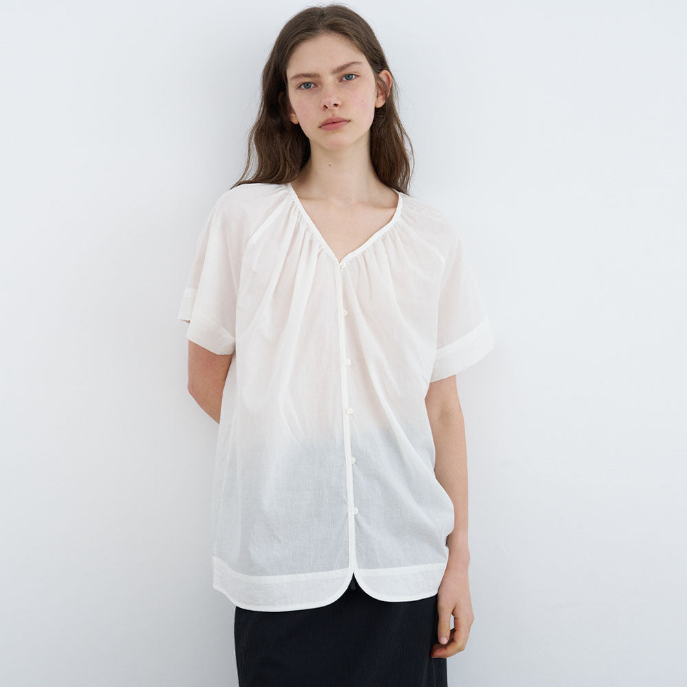 LENIL Thea V-neck Shirring Blouse (Ivory)