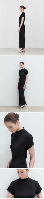 HOURMOND Airy Pleats Mock-neck Tee