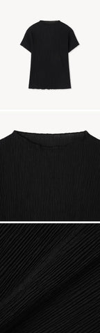 HOURMOND Airy Pleats Mock-neck Tee