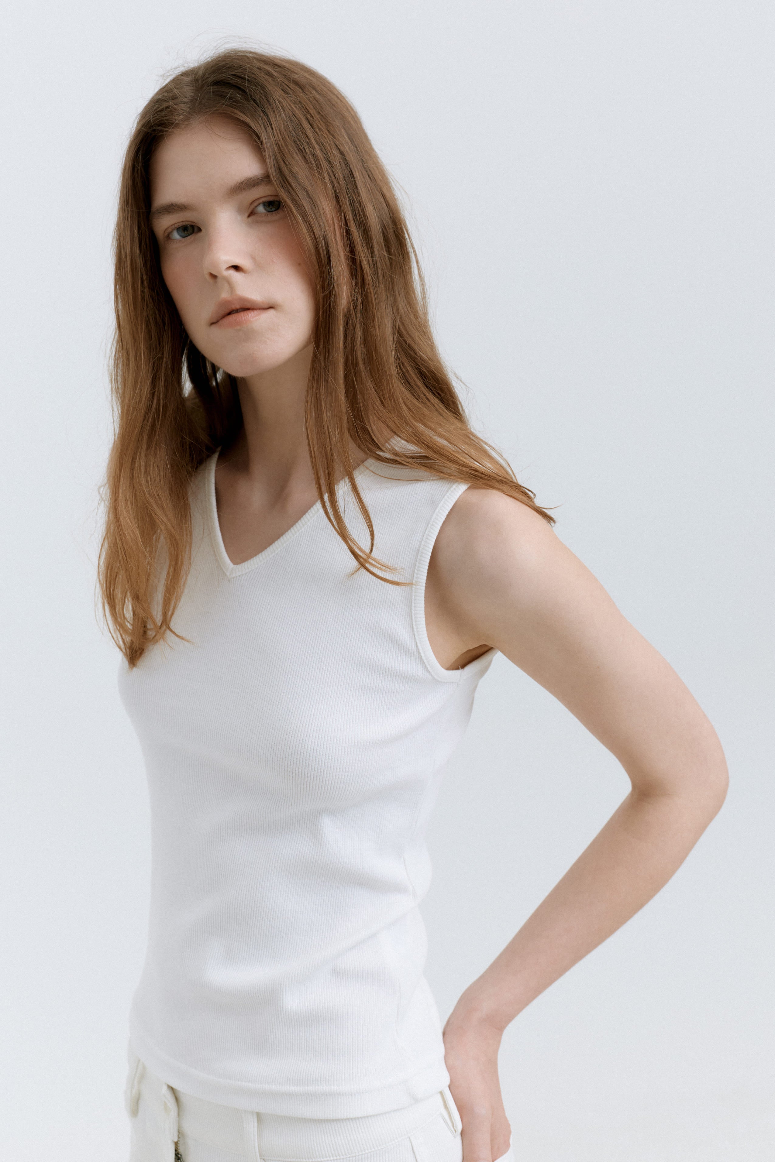 HACER Cleo V-neck Sleeveless (3color)