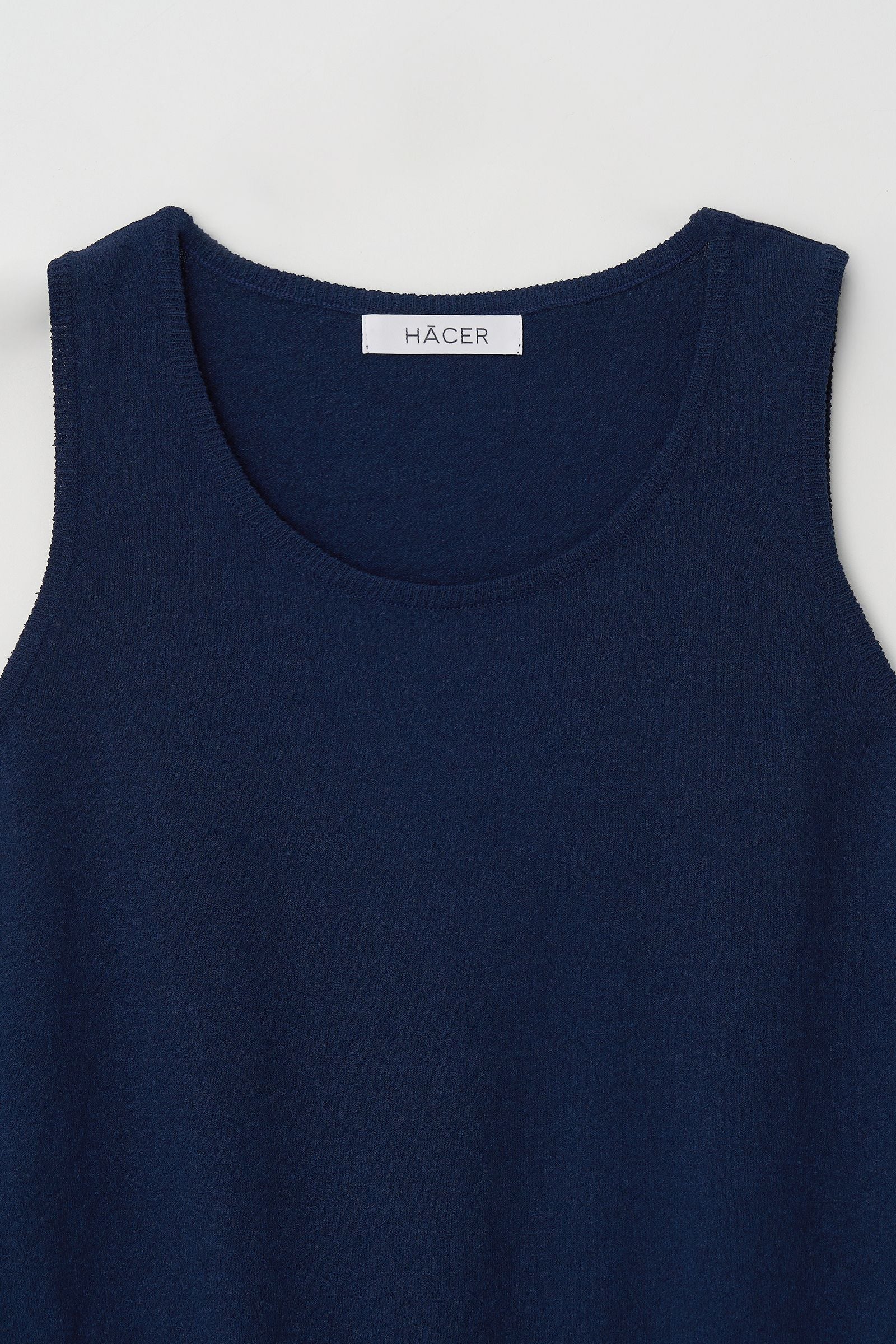 HACER Peony U-Neck Sleeveless (Cobalt Navy)