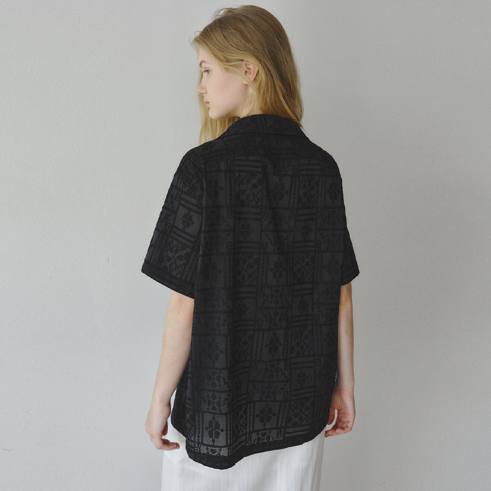 LUMETO Lace half sleeve shirt_Black