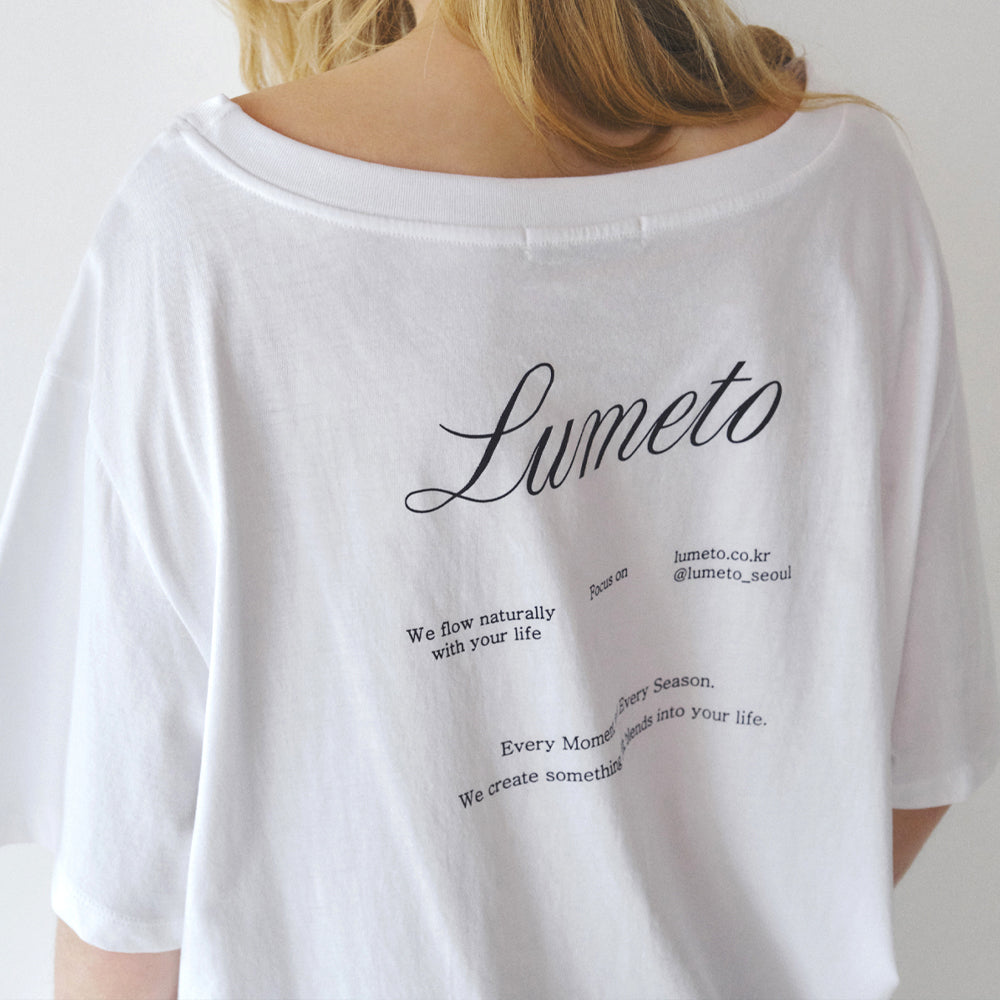 LUMETO Loose fit off-shoulder t-shirt_White