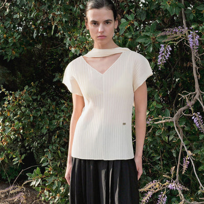 DETACHABLE SCARF PLEATS TOP_IVORY