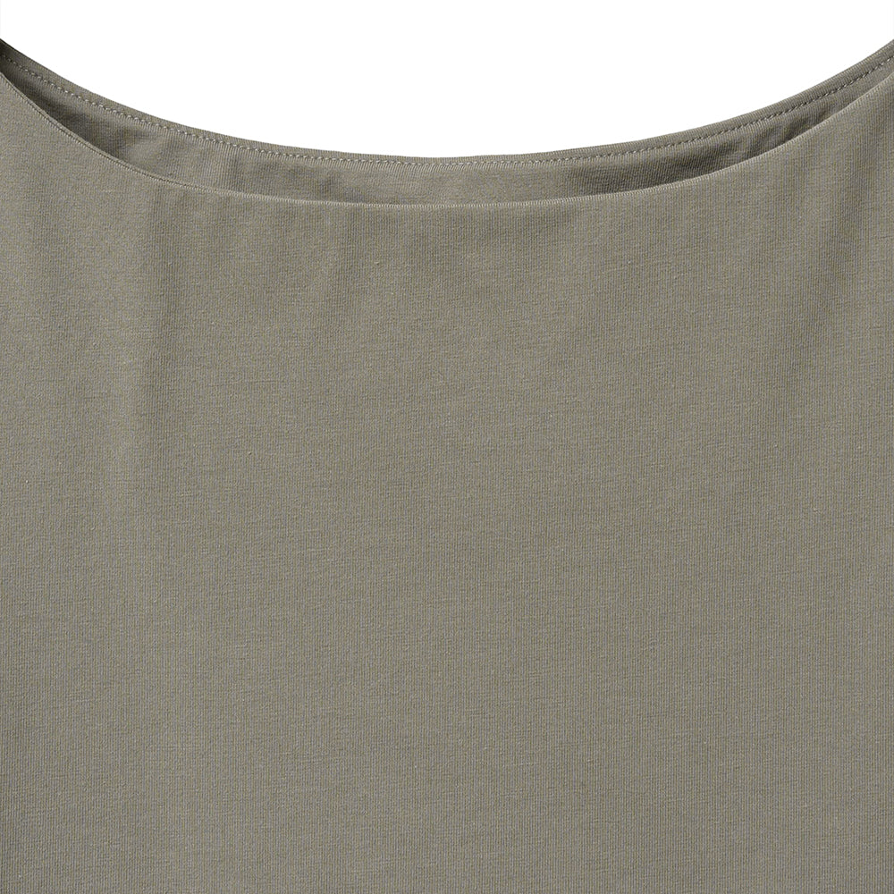 NOIRER FOR WOMEN Boat neck sleeveless t-shirt (ashed khaki)