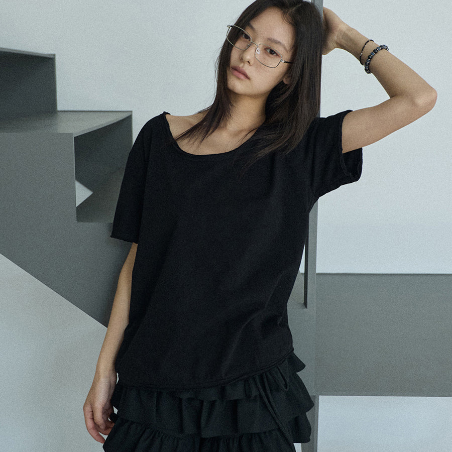 RENSE Raw Edge U-Neck Half Tee Black