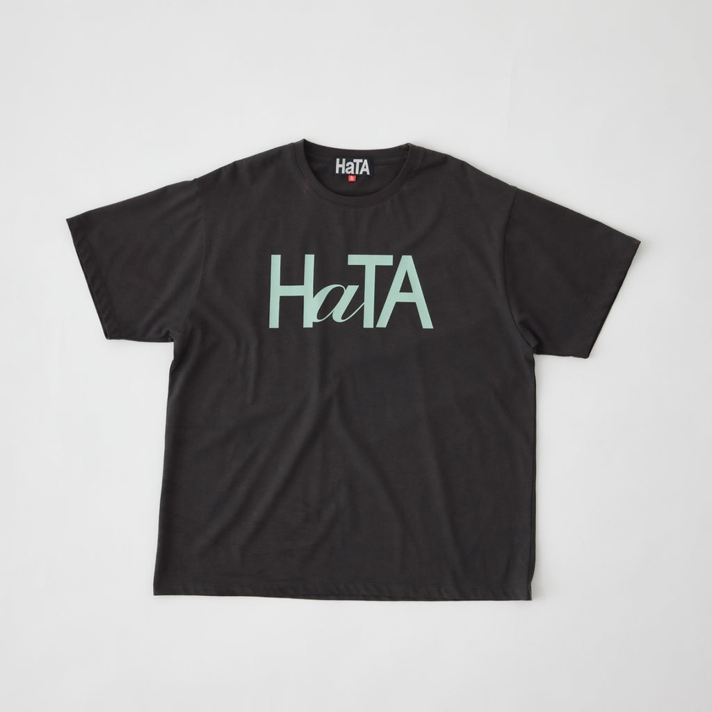HATA HaTA Signature Graphic T-Shirt_Charcoal
