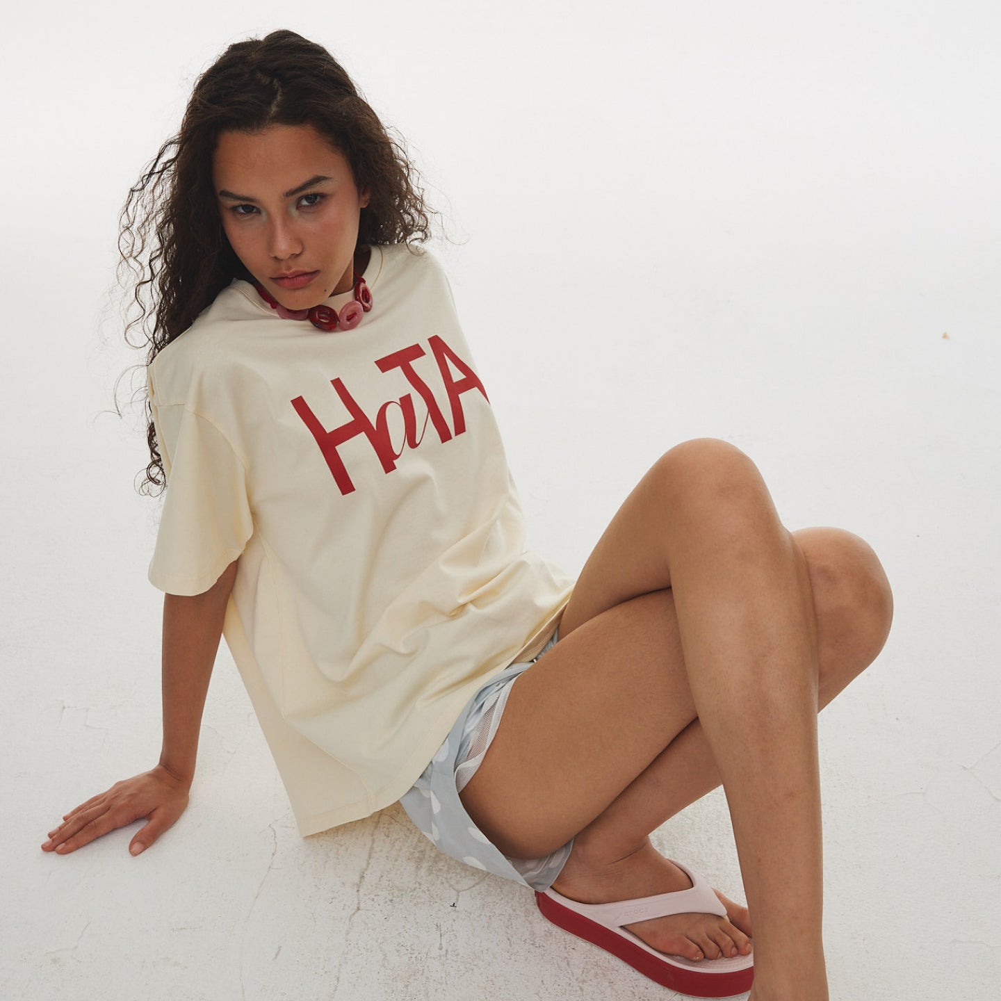 HATA HaTA Signature Graphic T-Shirt_Ivory