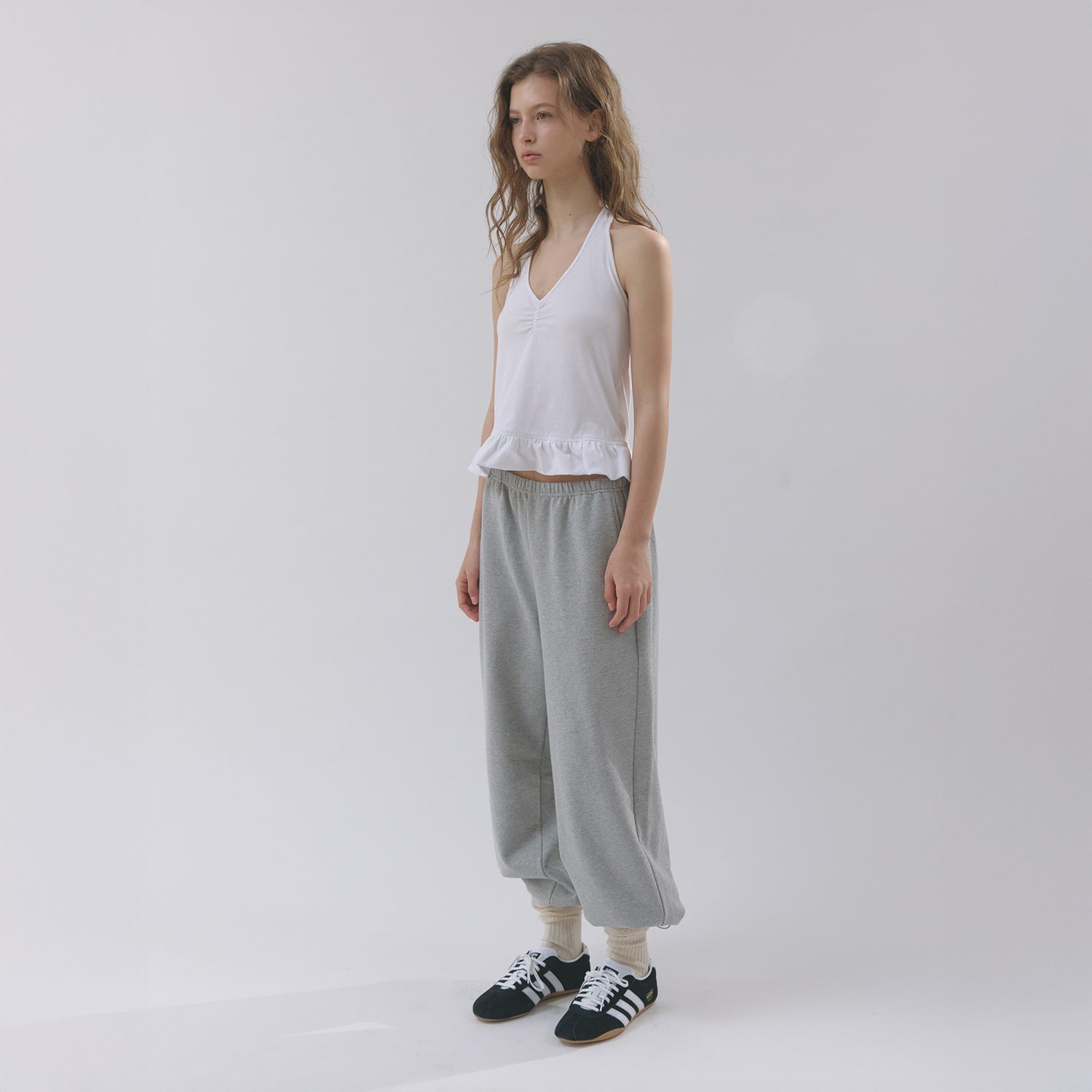 hetherment flare halter top (white)