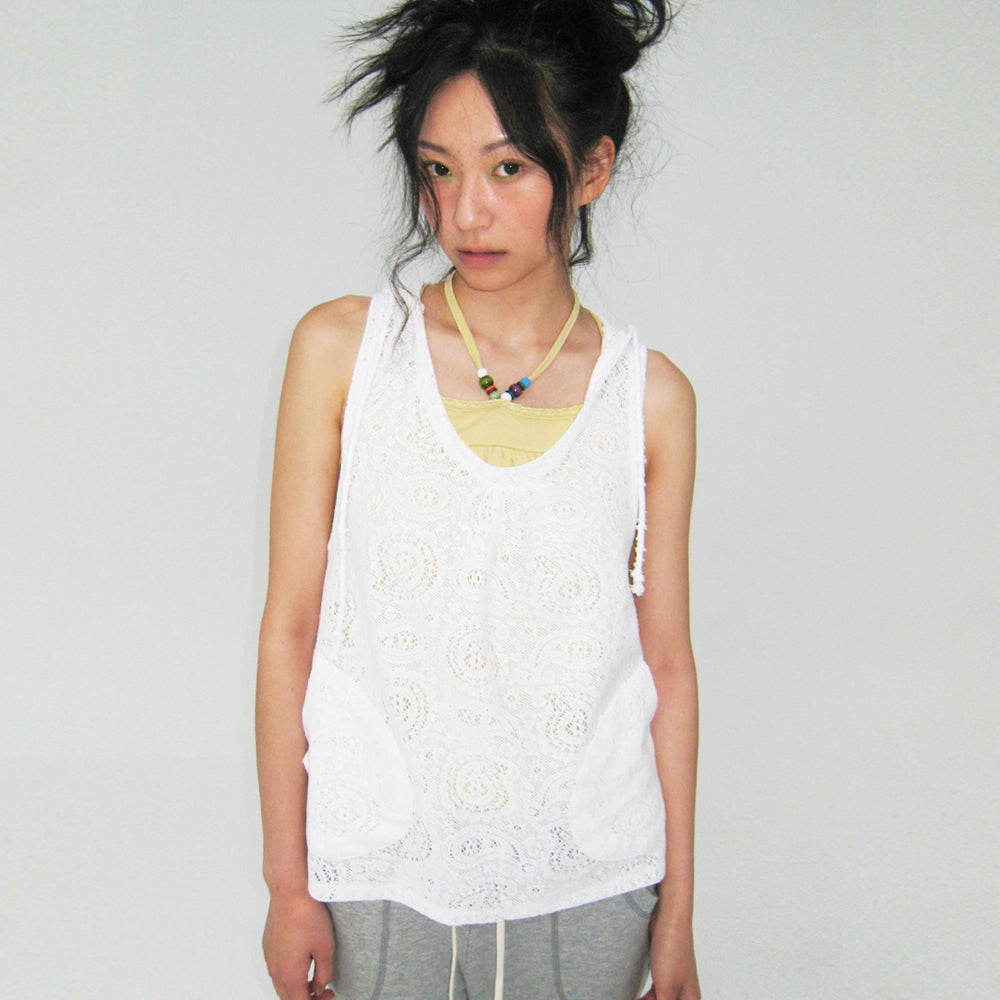 EXPIRED GIRL Mia Sleeveless Hoodie Ivory