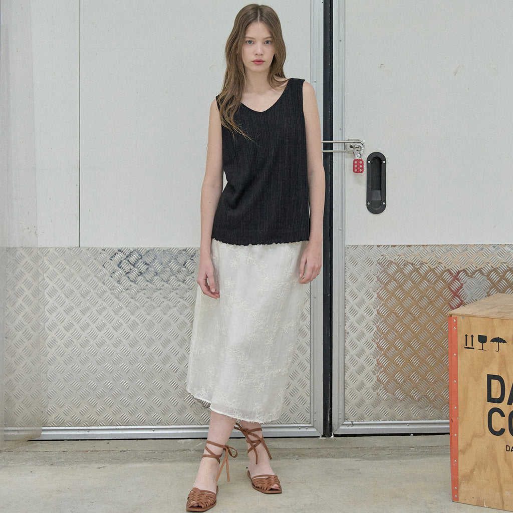 AVANT-G Knit Sleeveless Top - BLACK