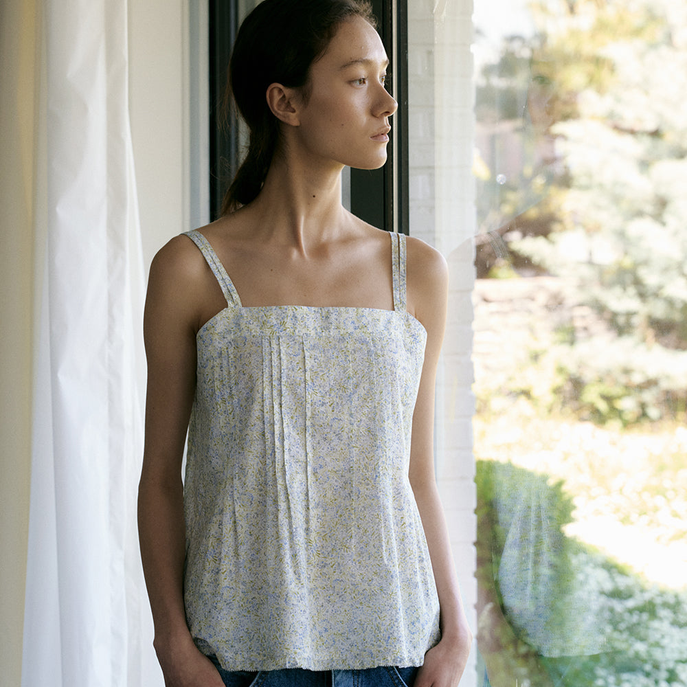 OCTETTE RUFF PINTUCK SLEEVELESS TOP -FLORAL