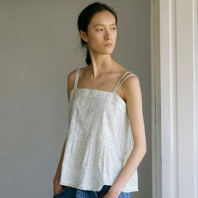 RUFF PINTUCK SLEEVELESS TOP -FLORAL