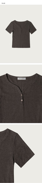 OURCOMOS comos 1421 henly-neck ribbed T-shirt (charcoal brown)