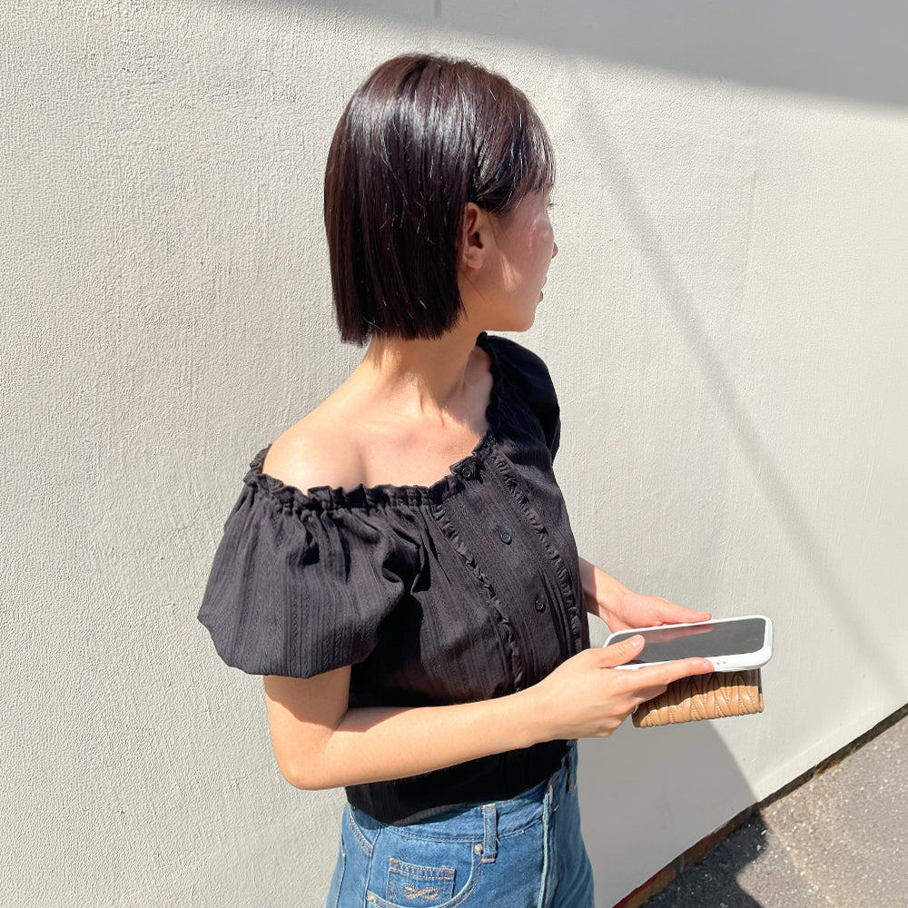 PLAC WOMEN [Black added] Frill point pin tuck blouse black