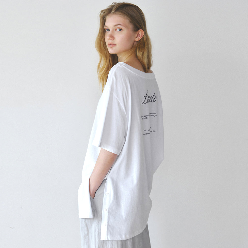 LUMETO Loose fit off-shoulder t-shirt_White