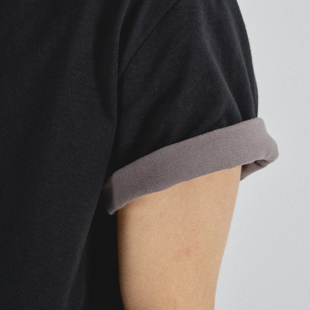 SLOWACID SA REFINED FLIP-CUFF SEMI-CROP TEE [BLACK]