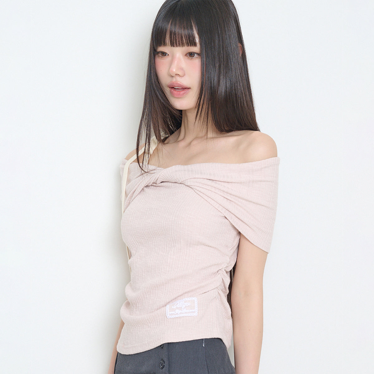 ILLIGO Flow off-shoulder top pink