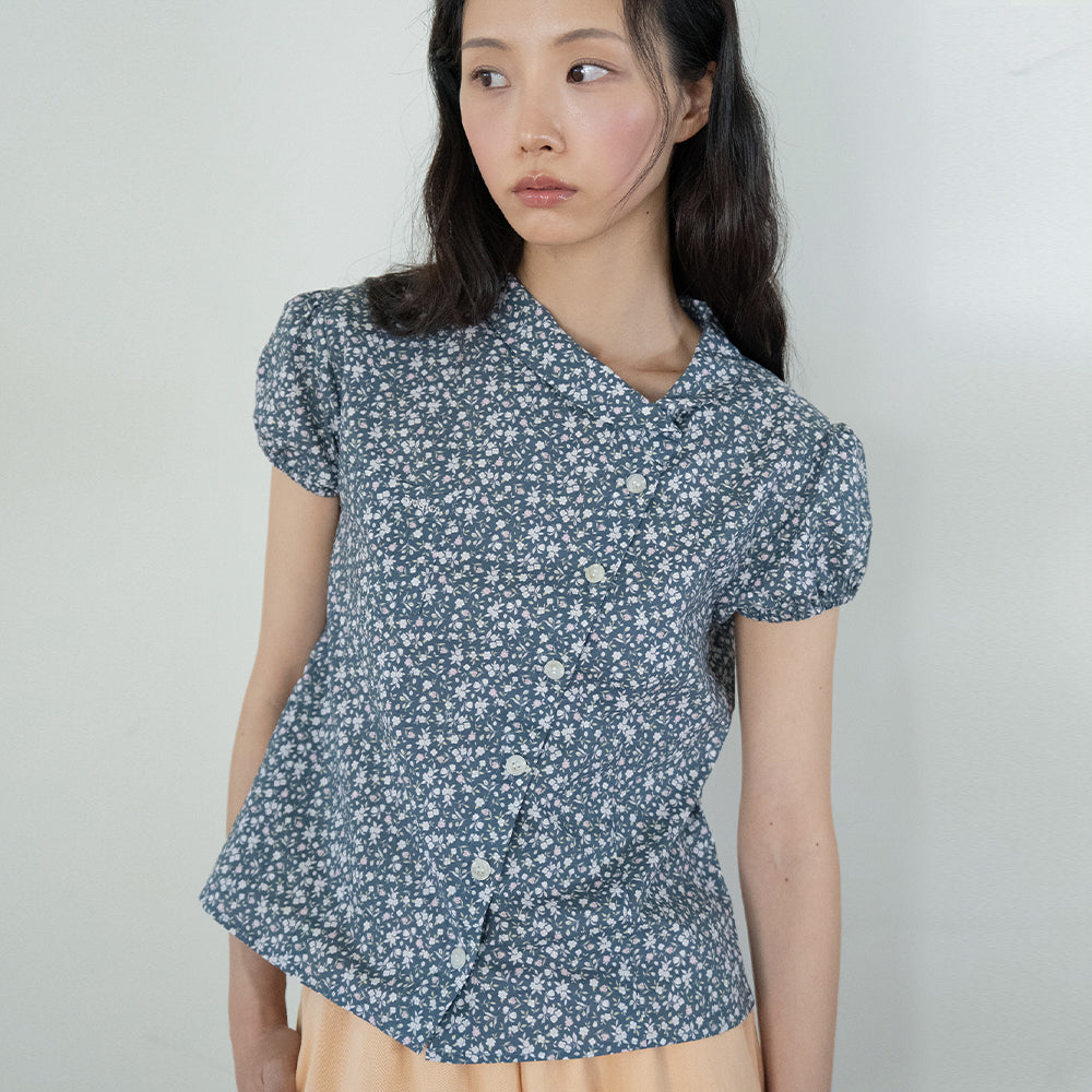 ONSKA PETIT FLAT COLLAR BLOUSE (NAVY FLOWER)