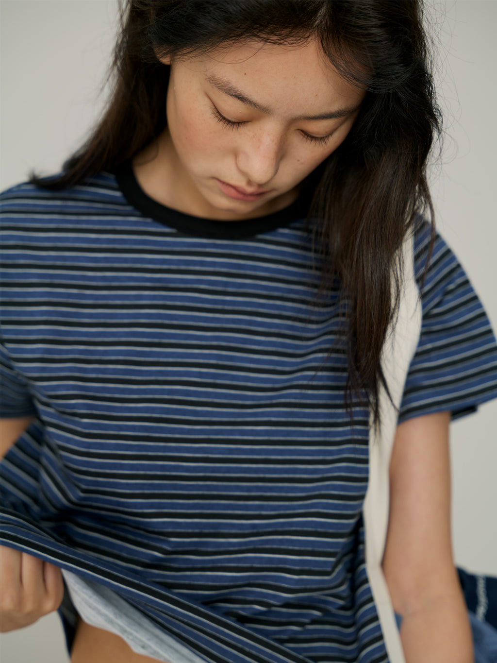 L'EAU Tacit stripe t-shirt_Deep blue